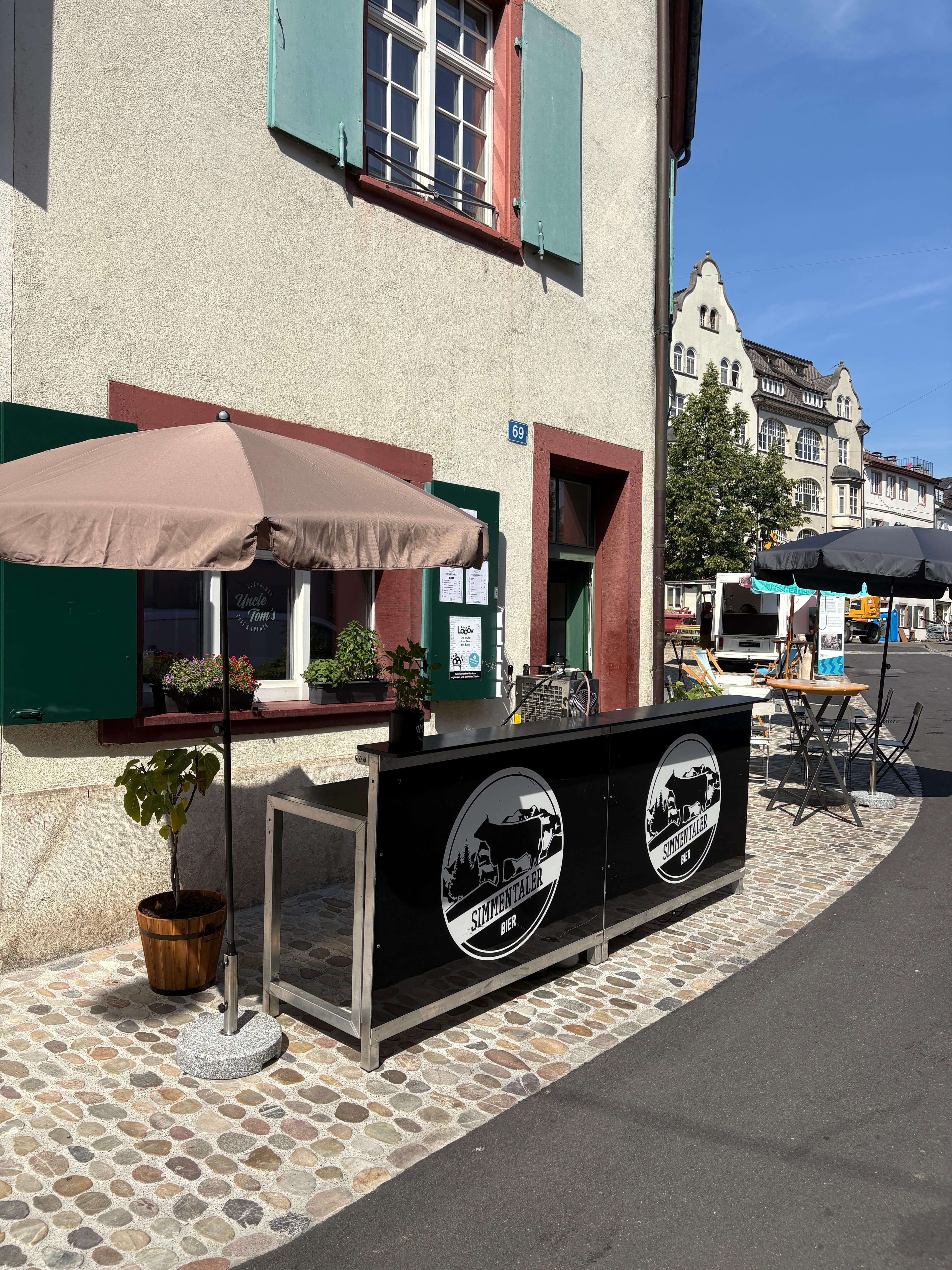 Apéro Bar & Café in Basel – Uncle Tom’s
