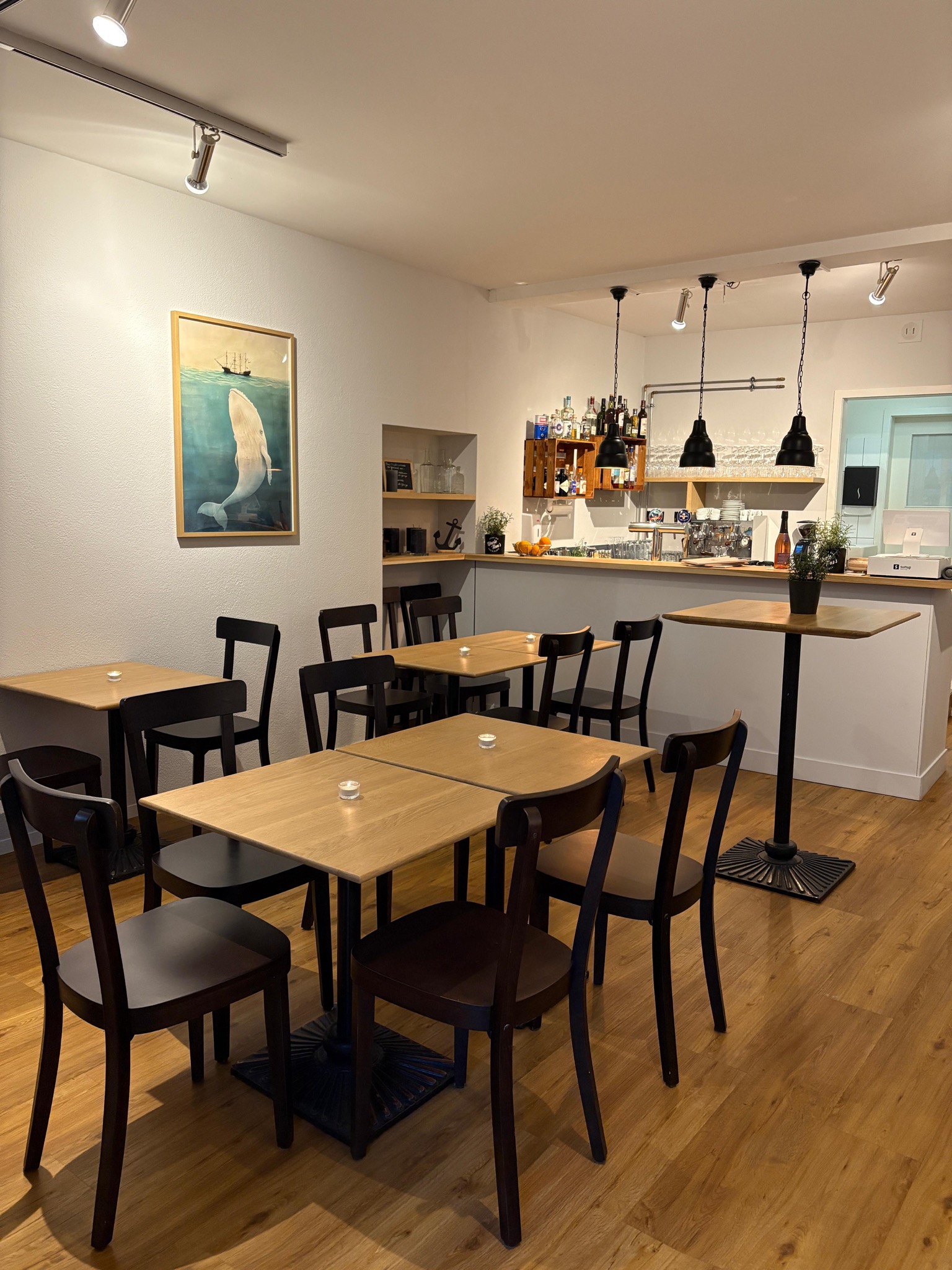 Apéro Bar & Café in Basel – Uncle Tom’s