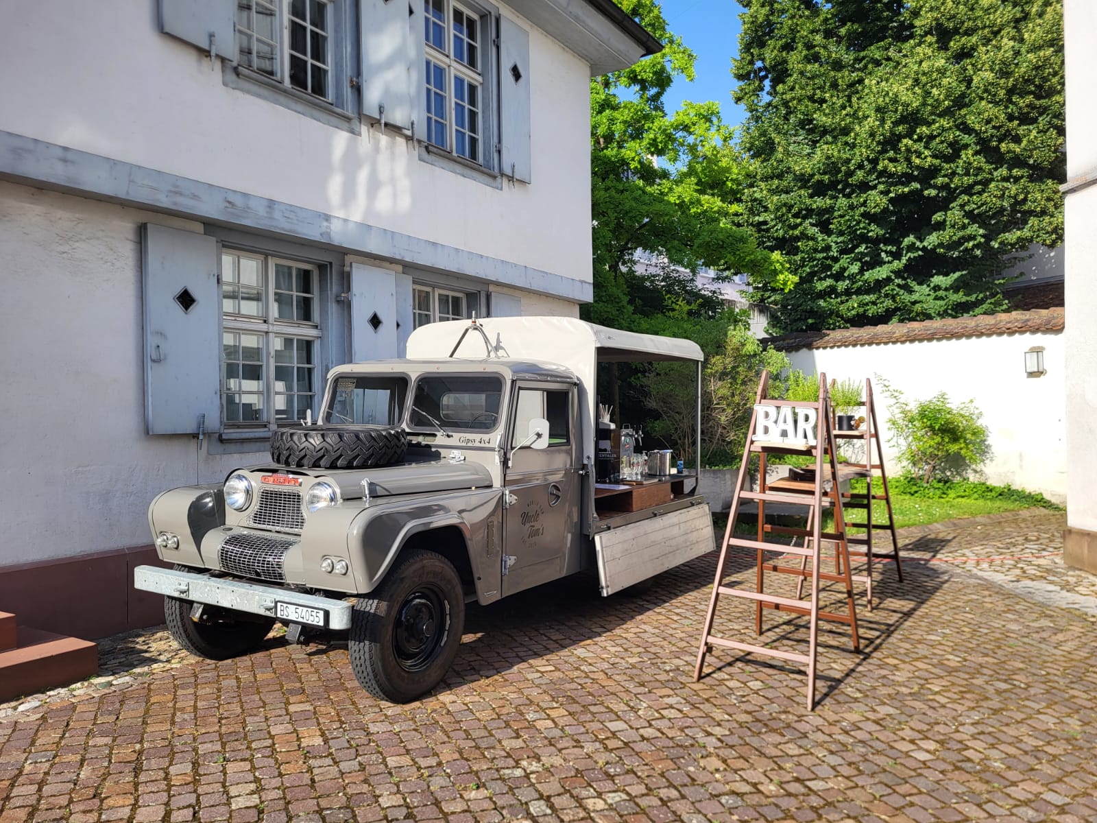 Mobile Bar mieten & Eventplanung in Basel